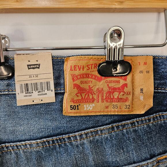 Levi's Men's 501 Jeans 150th Anniversary Distressed Button Up 35x32 - Picture 6 of 10